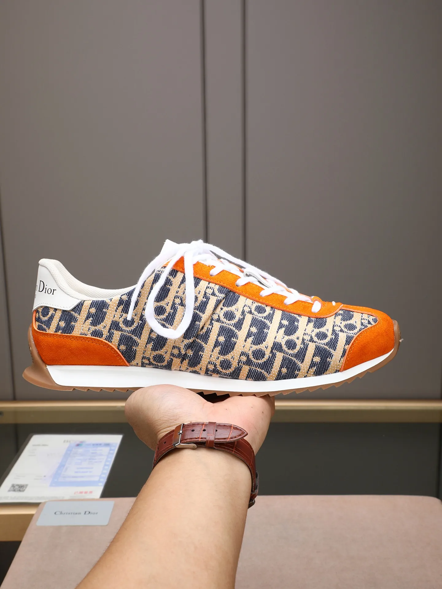 Men's shoes💰440 Dior【Dior】😘😘High-end series of casual men's shoes, simple and elegant👍👍👍The upper is made of first-layer genuine leather spliced ​​with Dior's special material [sun][sun]; imported first-layer sheepskin lining; special outsole, wear-resistant, lightweight, the overall design is harmonious and unified without lacking personality 👣🌟✨You deserve it! Multiple colors to choose from! 😍Size 38～44. (45 custom-made) The picture above is a big seller🔥🔥🔥